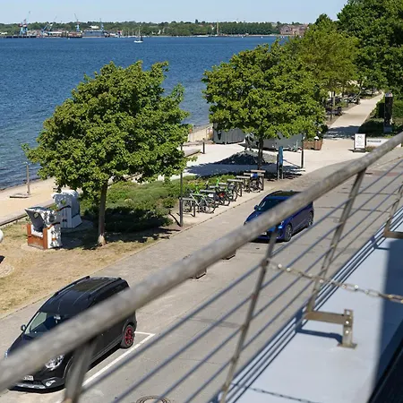 Strandweg 6-7 Strandhafer * Heikendorf